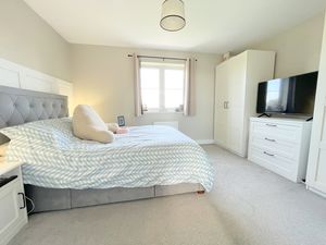 Jefferson Way- click for photo gallery